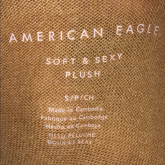 American Eagle Quarter Sleeve Shirt - Picture 2 of 2
